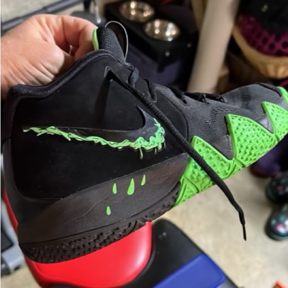 Nike Kyrie 4